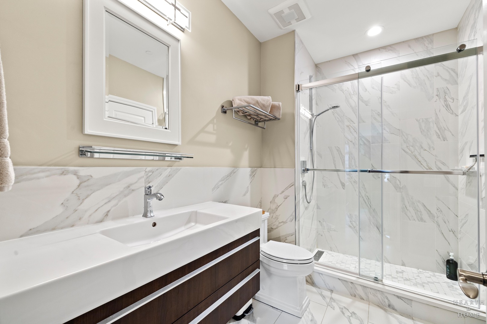 151 W Wing Street #601, Arlington Heights, IL 60005