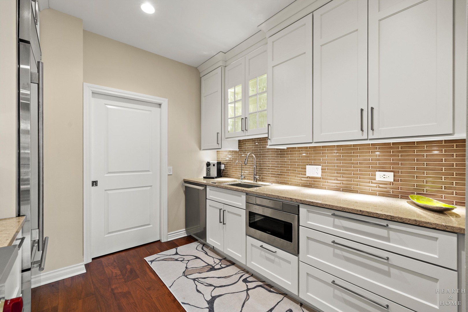 151 W Wing Street #601, Arlington Heights, IL 60005