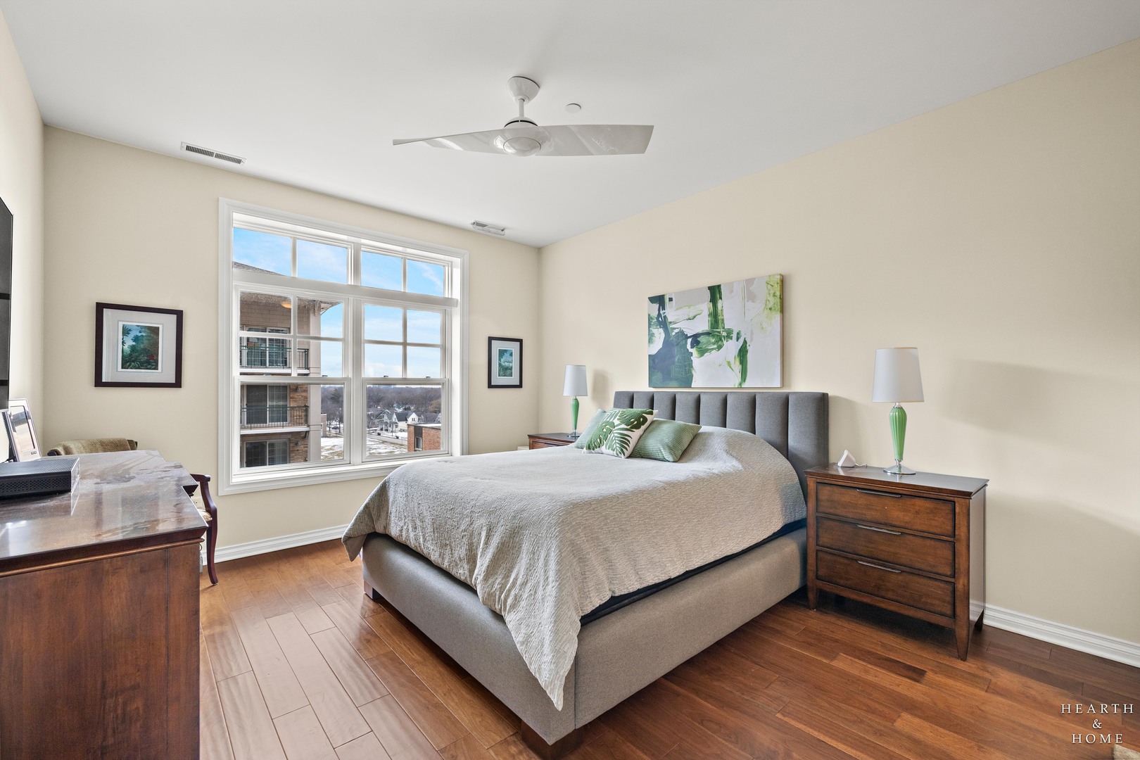 151 W Wing Street #601, Arlington Heights, IL 60005