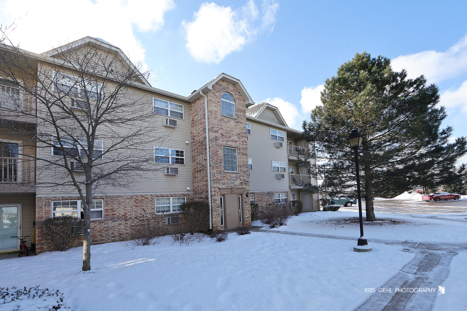 1508 Spring Brook Court #1D, Round Lake Beach, IL 60073
