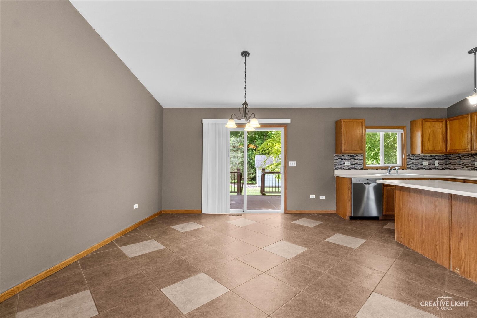 1606 Lake Holiday Drive, Sandwich, IL 60548