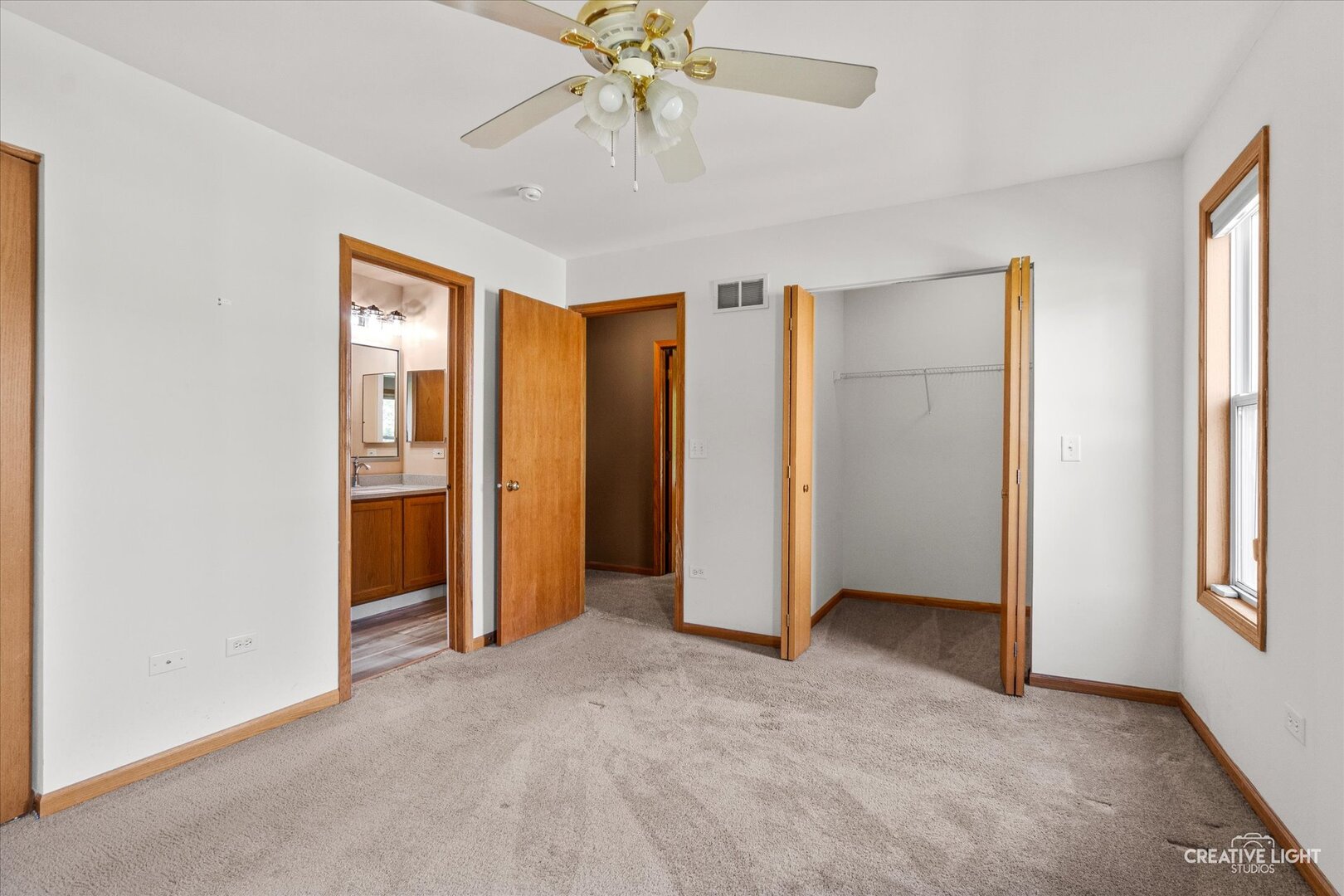 1606 Lake Holiday Drive, Sandwich, IL 60548