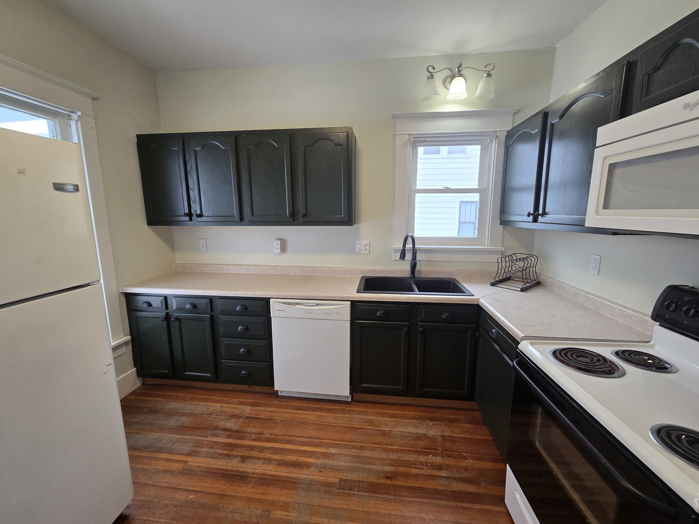 25 E Roosevelt Street, Freeport, IL 61032