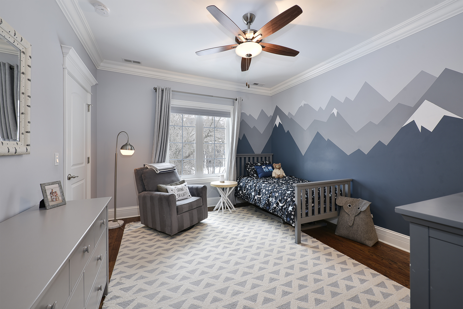 1481 W Winnetka Street, Palatine, IL 60067