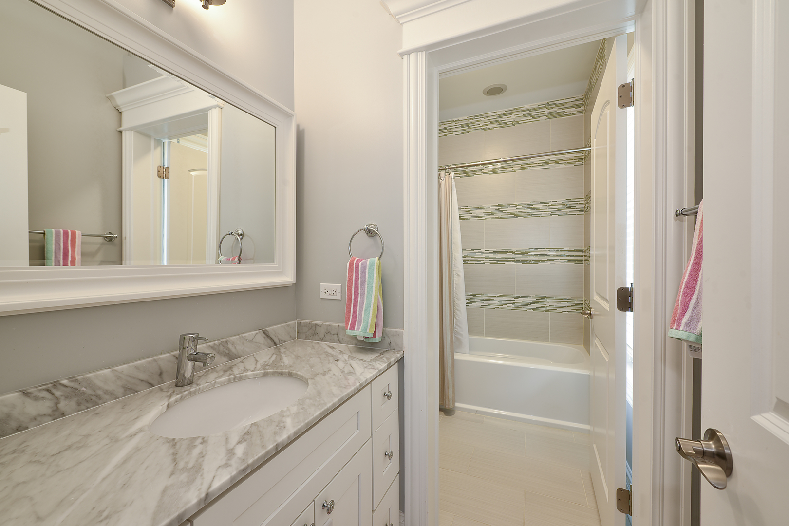 1481 W Winnetka Street, Palatine, IL 60067