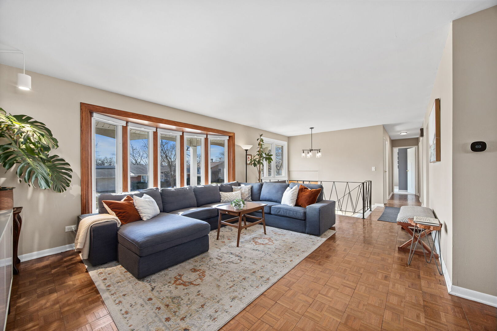 2422 Stonewall Avenue, Woodridge, IL 60517