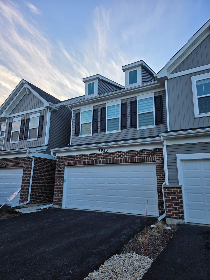 5933 Hawkweed Drive, Naperville, IL 60564
