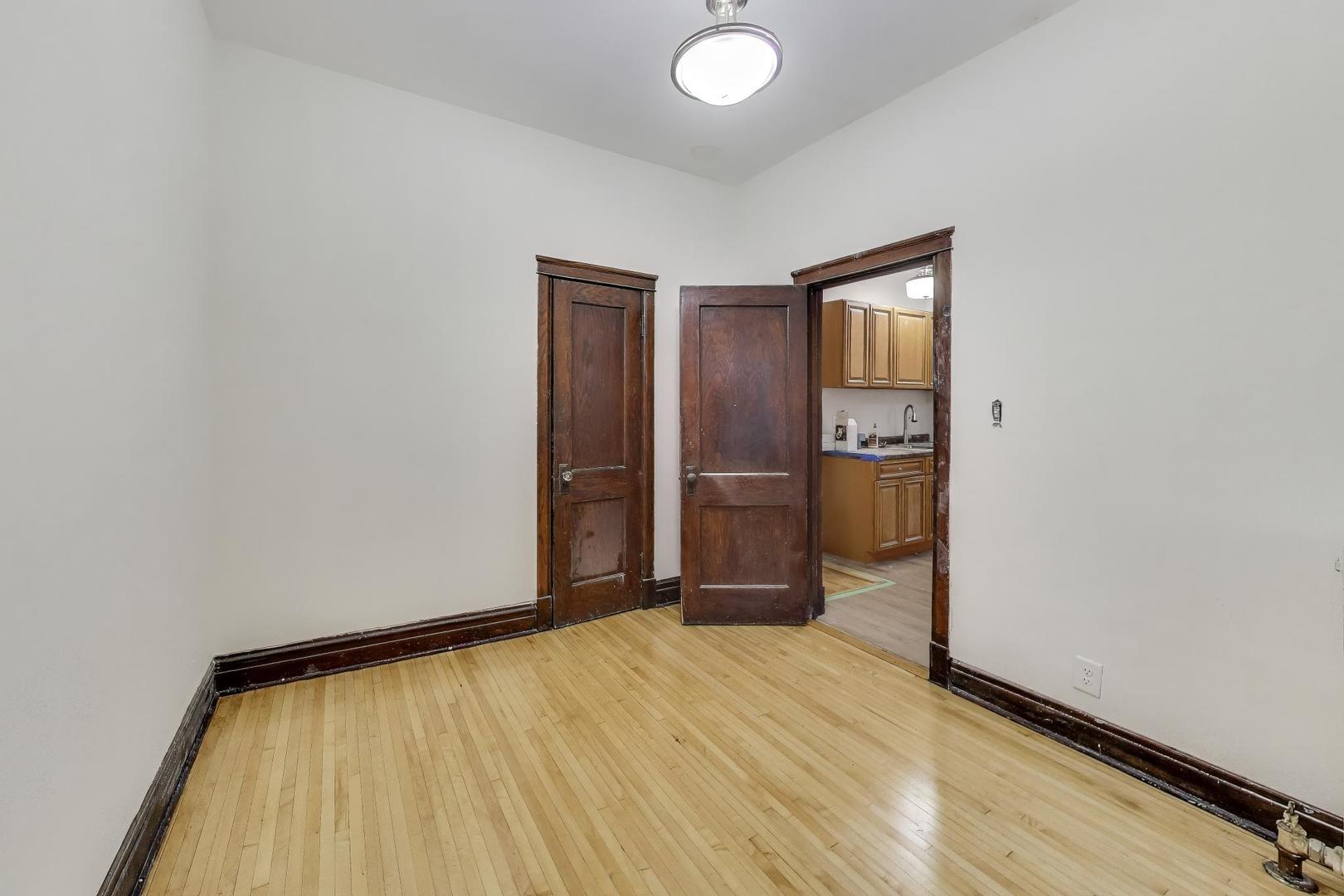 4820 W Washington Boulevard, Chicago, IL 60644