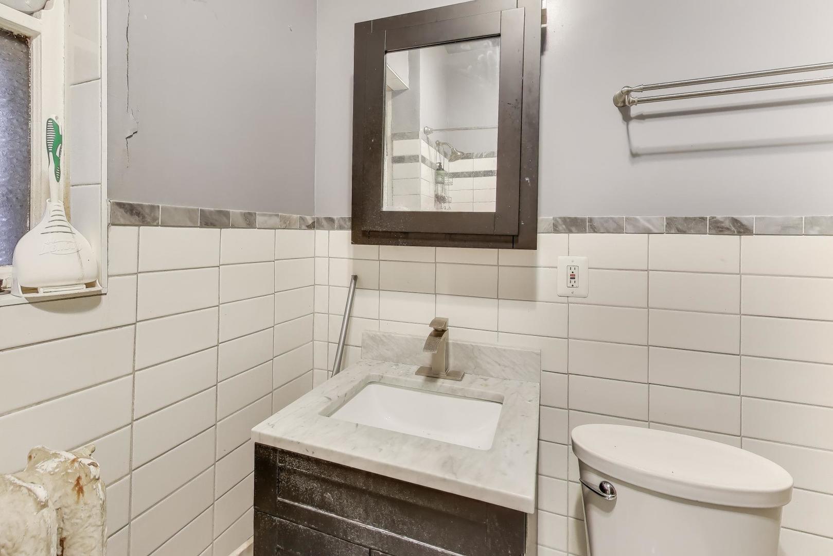 4820 W Washington Boulevard, Chicago, IL 60644