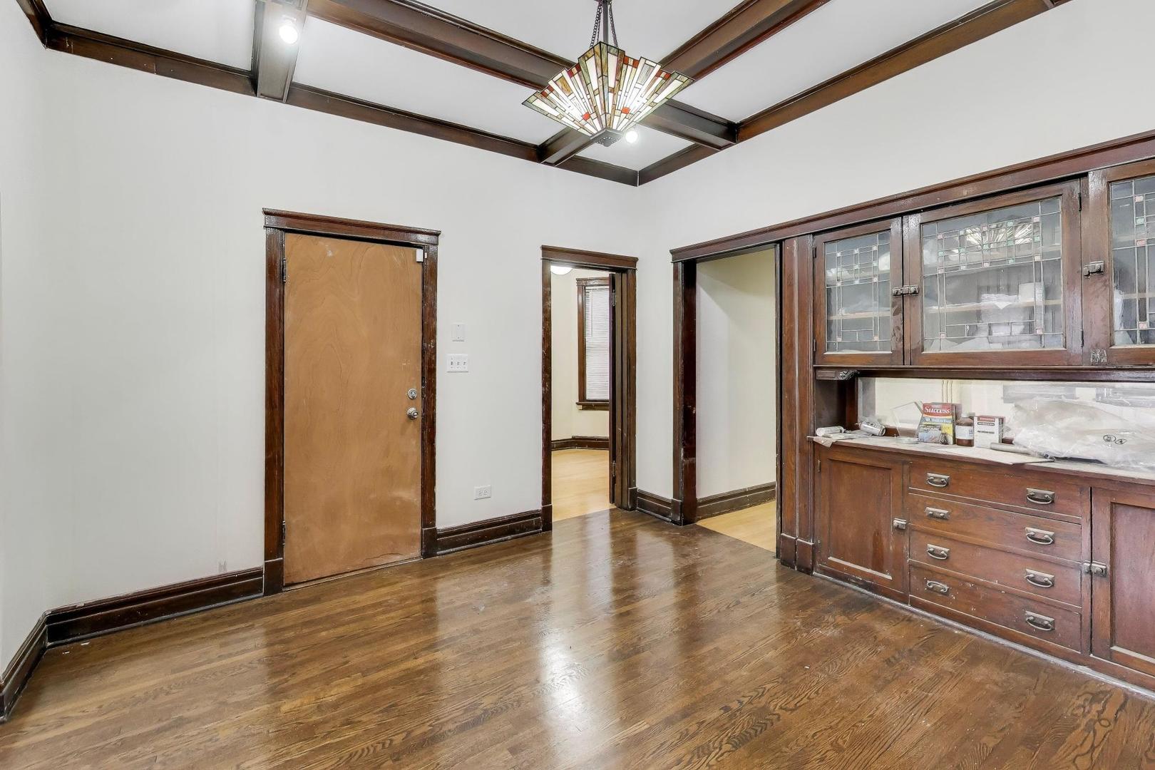 4820 W Washington Boulevard, Chicago, IL 60644