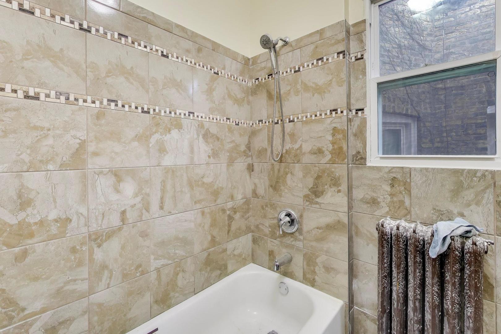 4820 W Washington Boulevard, Chicago, IL 60644