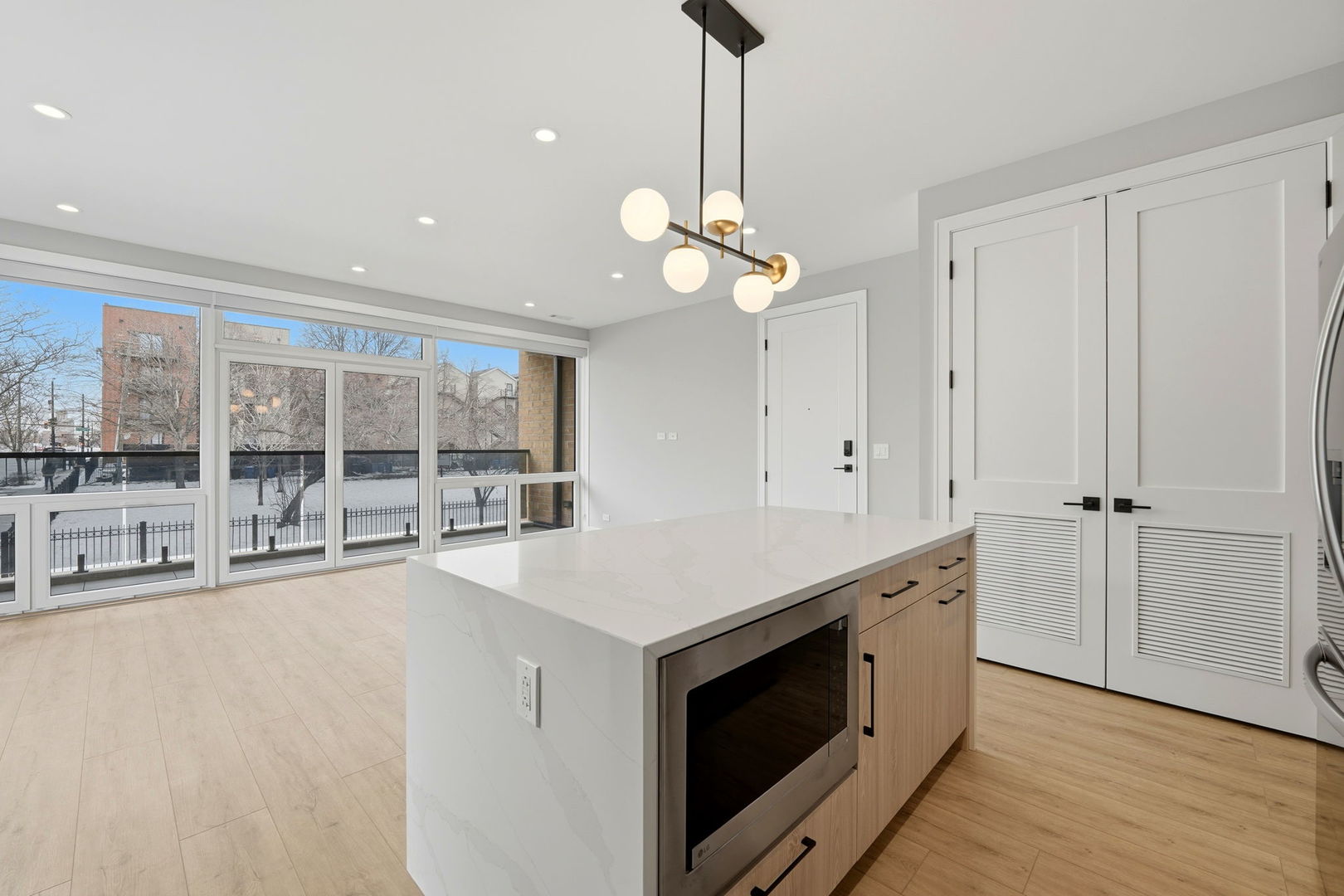 2355 W Flournoy Street #101, Chicago, IL 60612