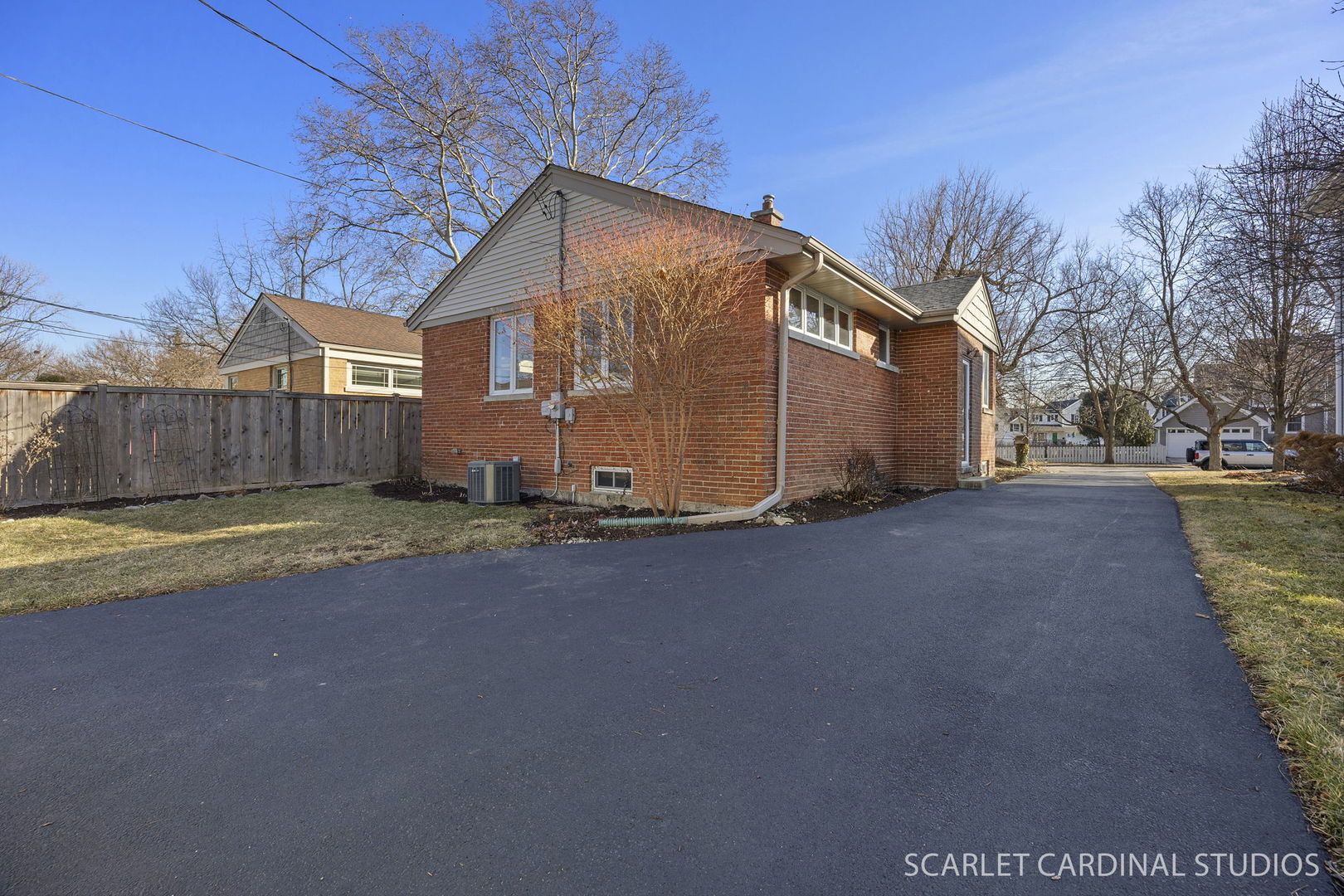 882 Hillside Avenue, Glen Ellyn, IL 60137