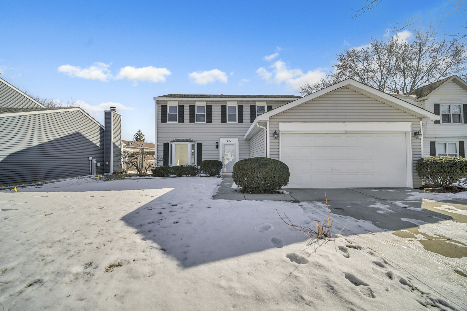 813 Kansas Street, Carol Stream, IL 60188