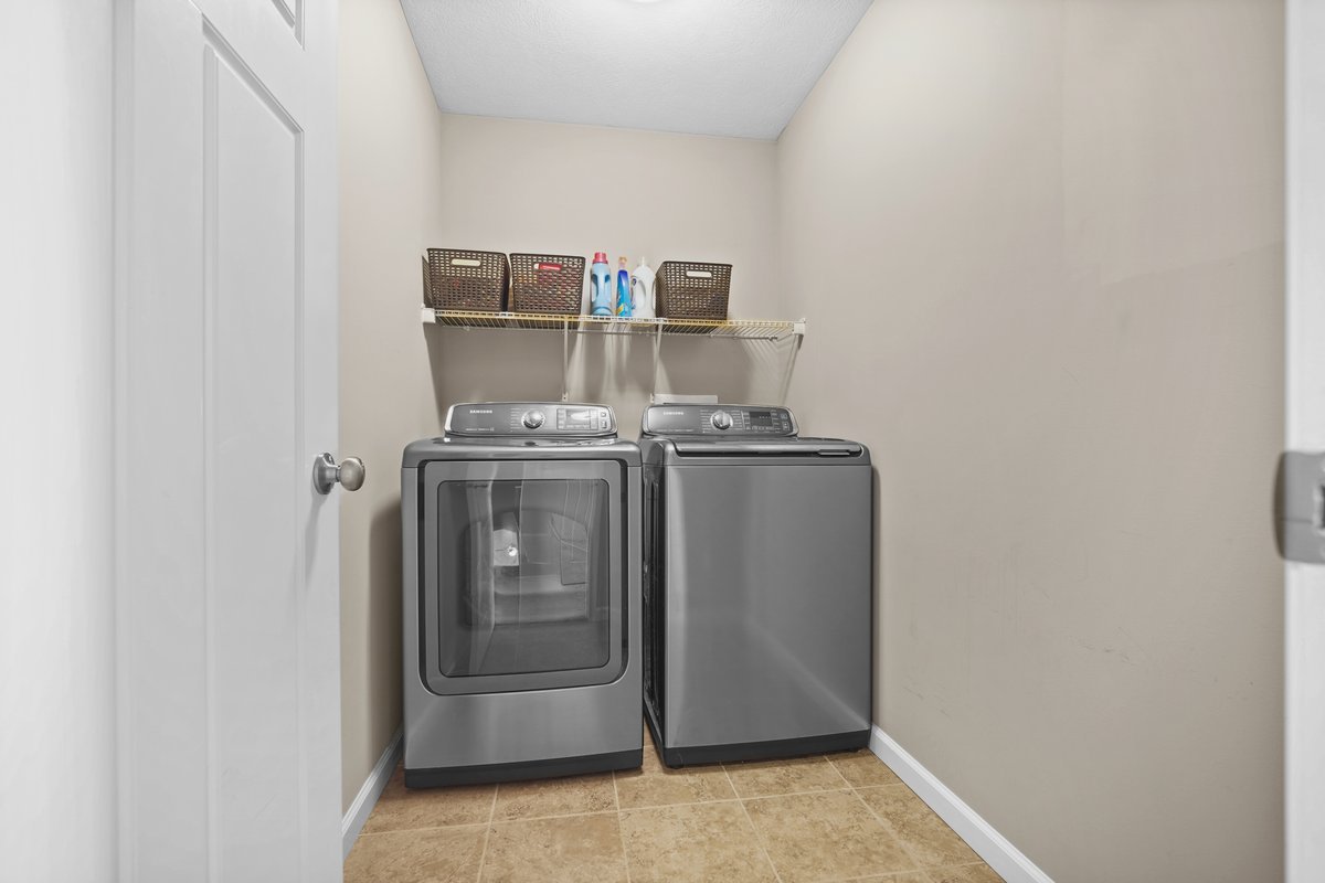 2311 Wirsing Way, Bloomington, IL 61704