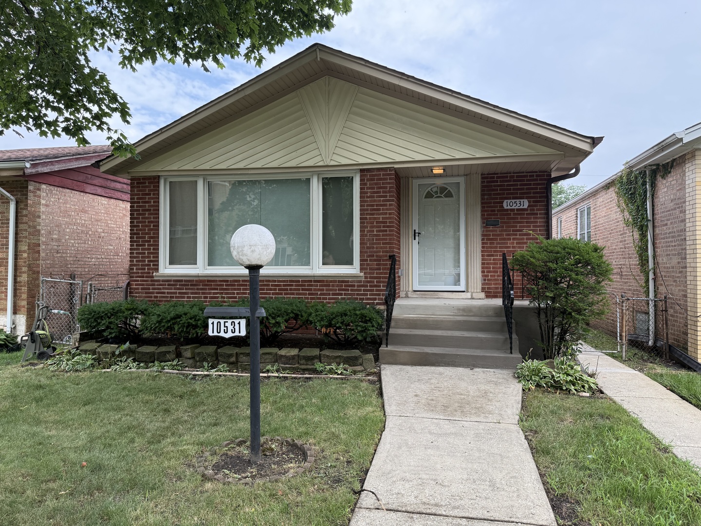 10531 S Morgan Street, Chicago, IL 60643