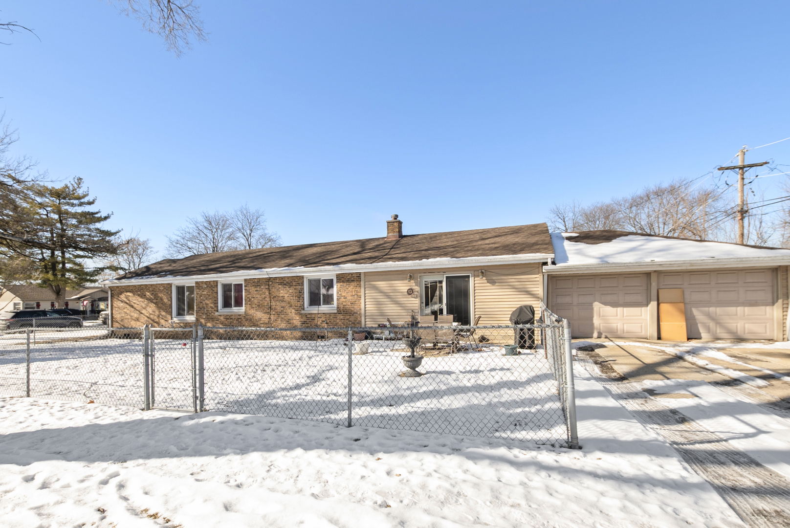 5252 W 89th Street, Oak Lawn, IL 60453