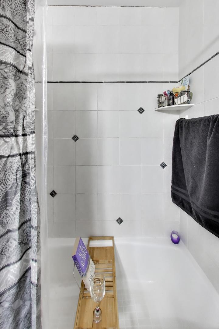 29 N Macgillis Drive #23-3, Round Lake, IL 60073