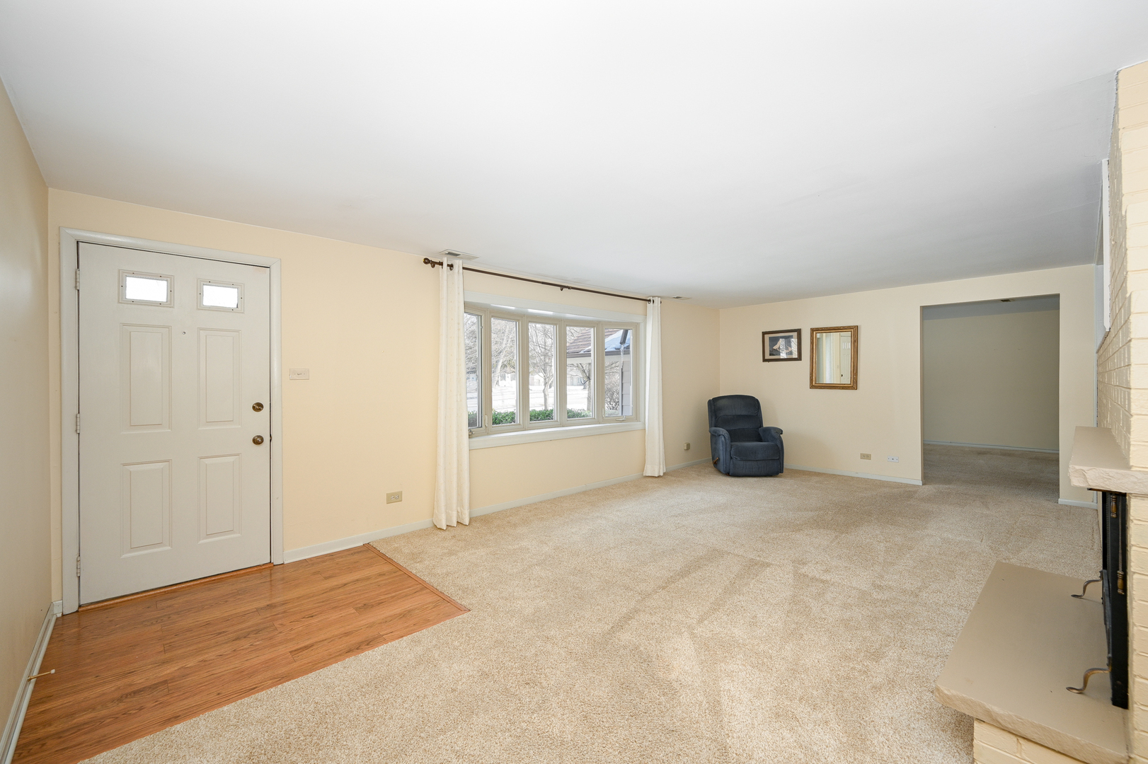 1727 Warwick Lane, Schaumburg, IL 60193