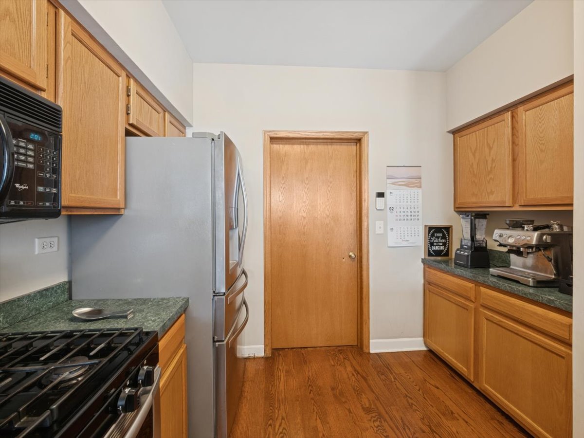 2801 Odlum Drive, Schaumburg, IL 60194