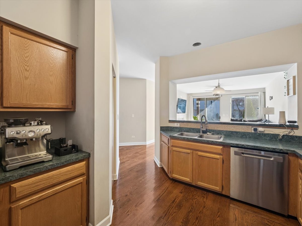 2801 Odlum Drive, Schaumburg, IL 60194