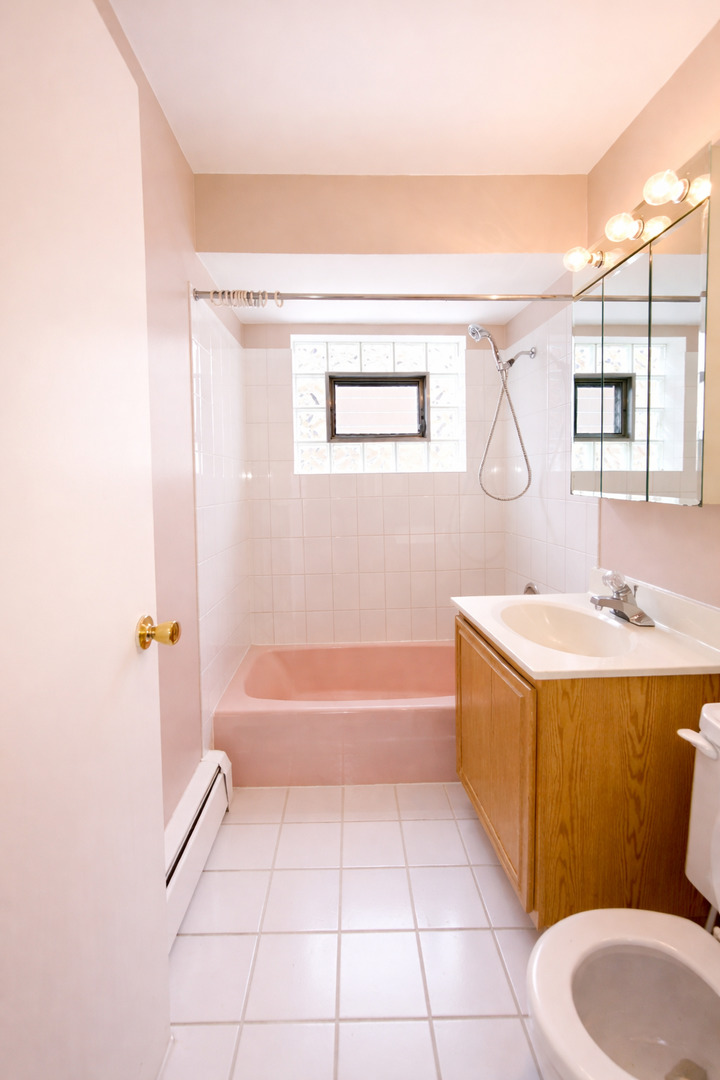 6113 W 64th Place #5, Chicago, IL 60638