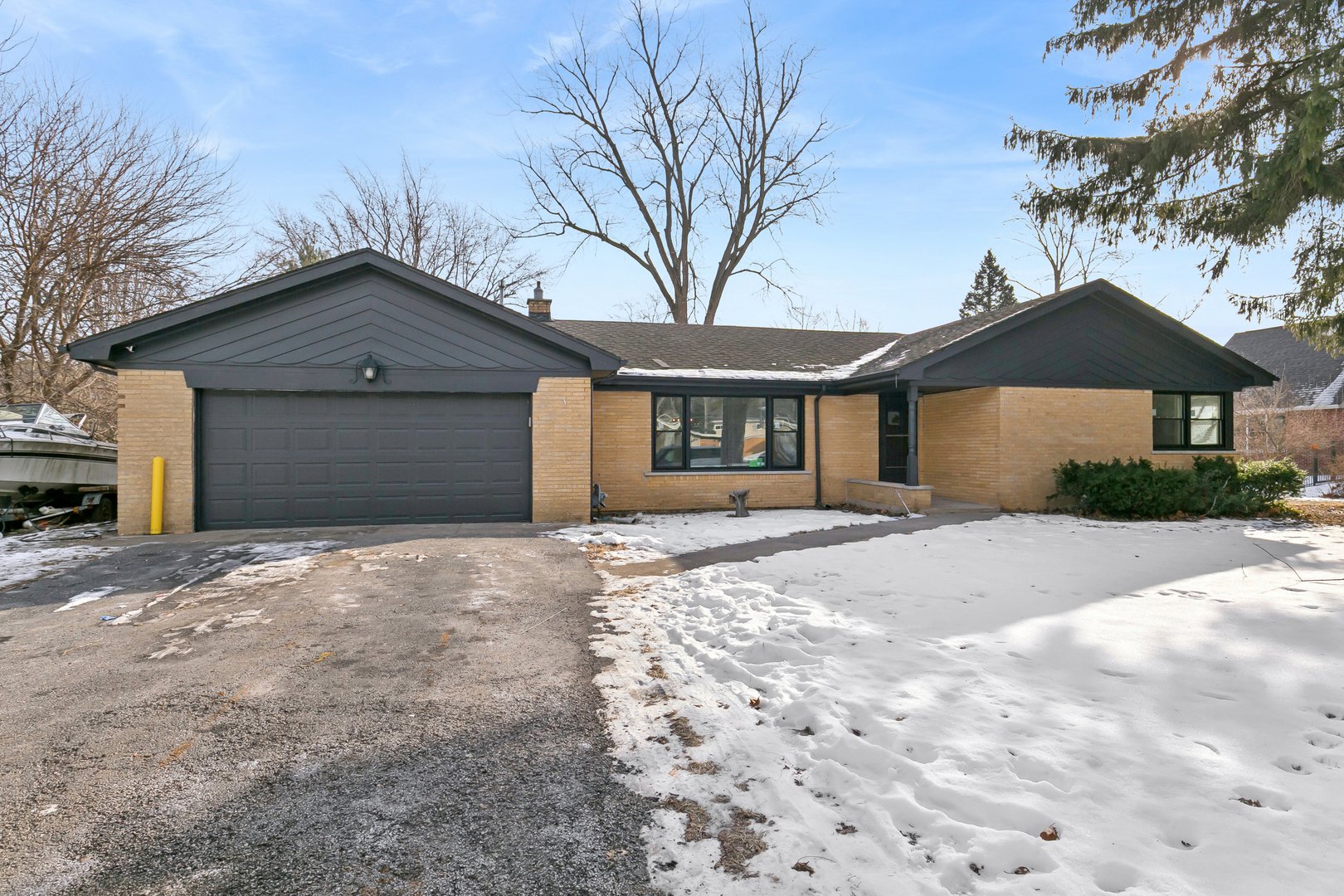 12323 S 74th Avenue, Palos Heights, IL 60463