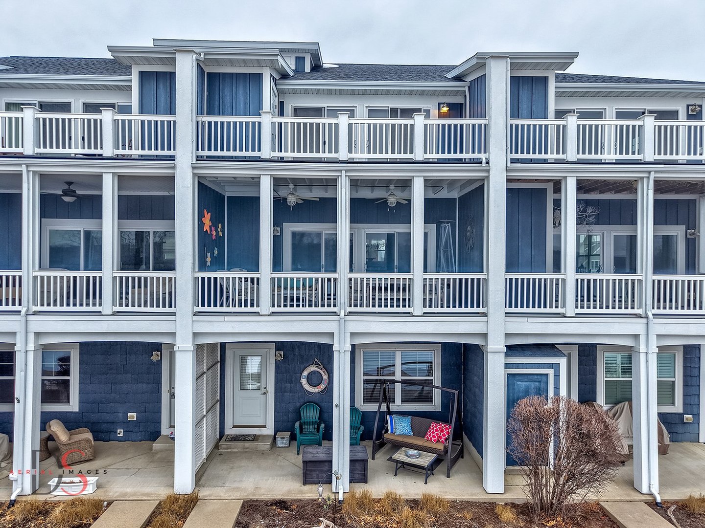 13 River Row, Ottawa, IL 61350