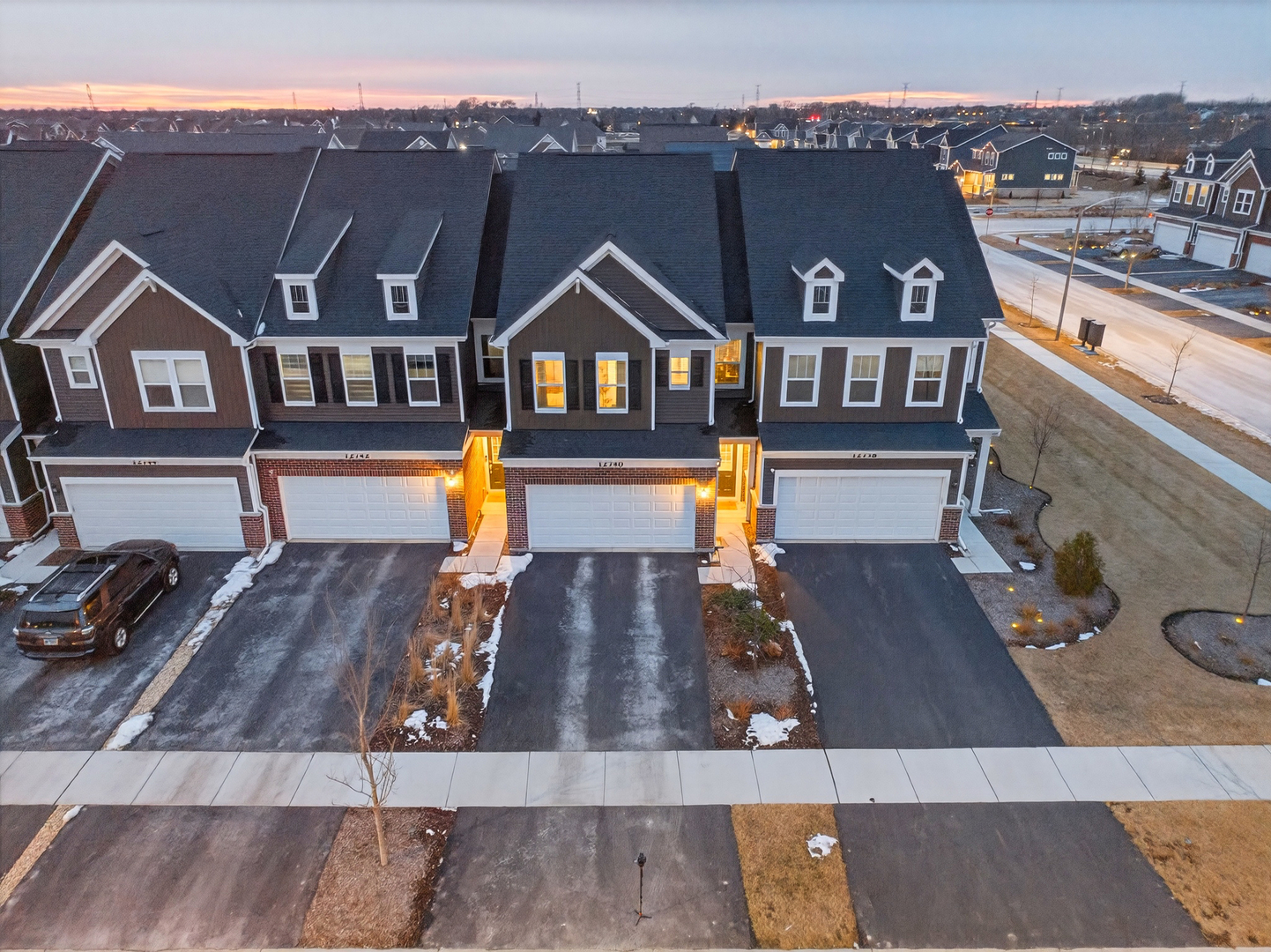 12740 S Nicholas Drive, Plainfield, IL 60585