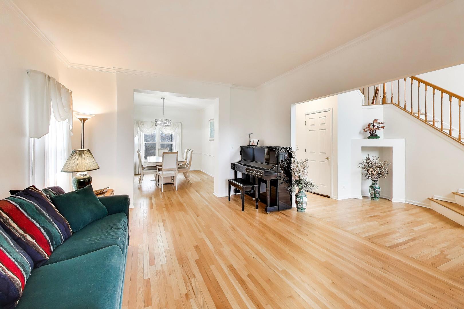 1163 OMalley Drive, Lake Zurich, IL 60047