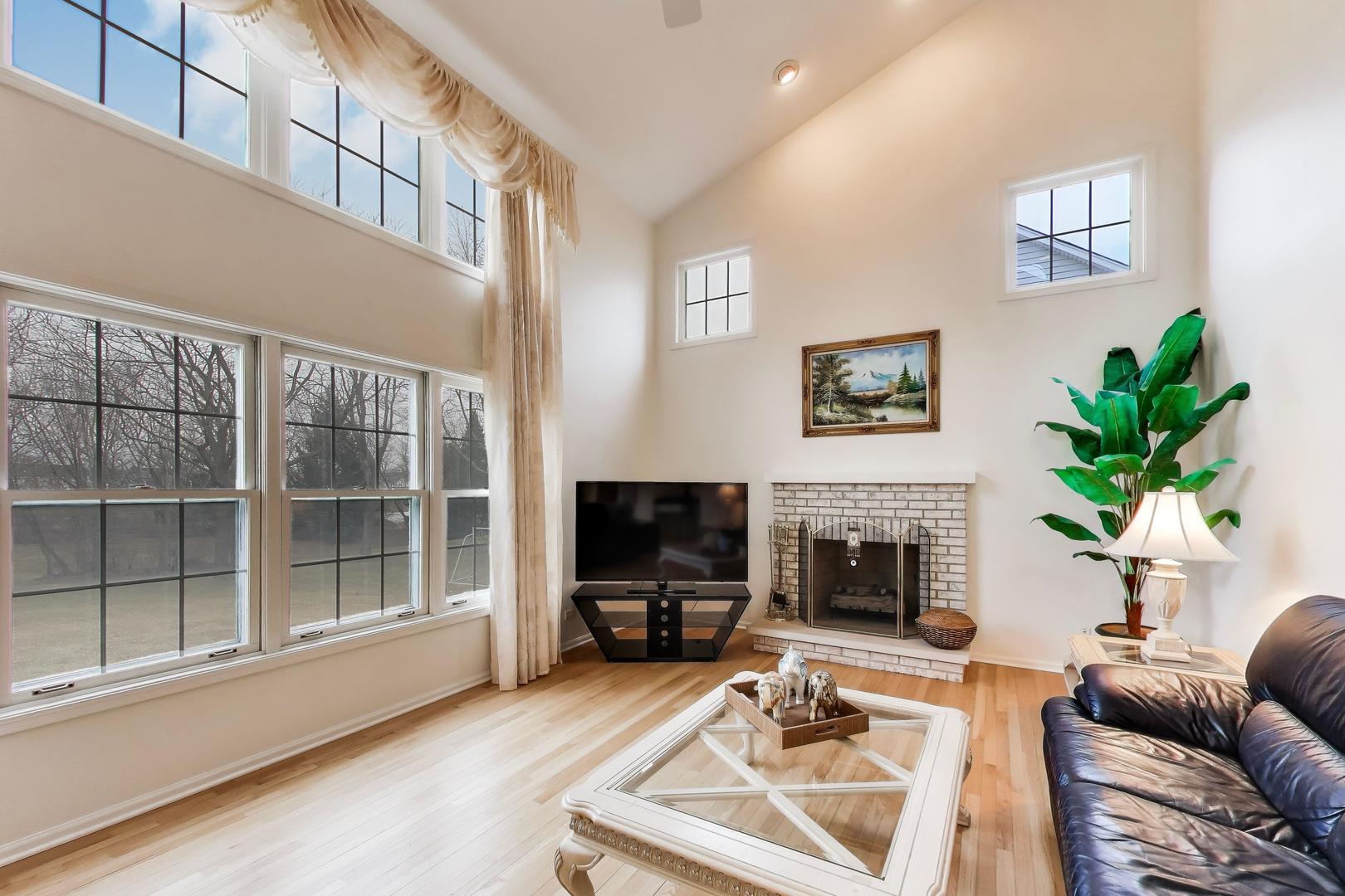 1163 OMalley Drive, Lake Zurich, IL 60047