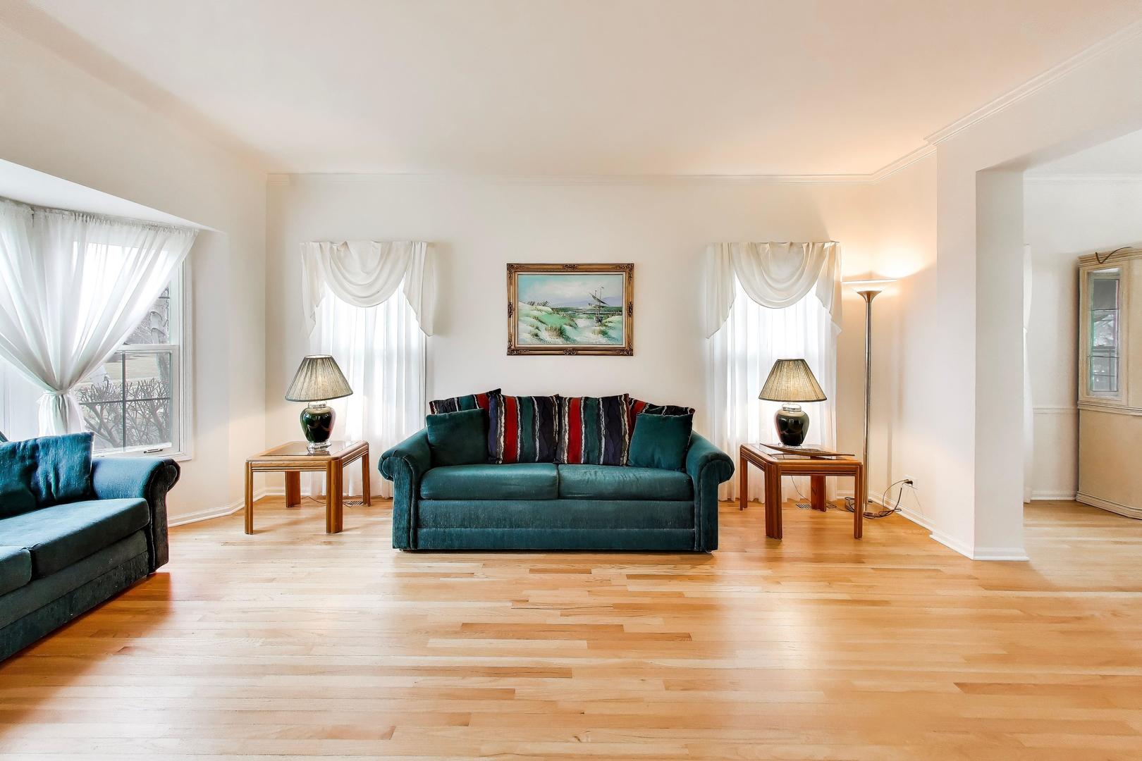 1163 OMalley Drive, Lake Zurich, IL 60047