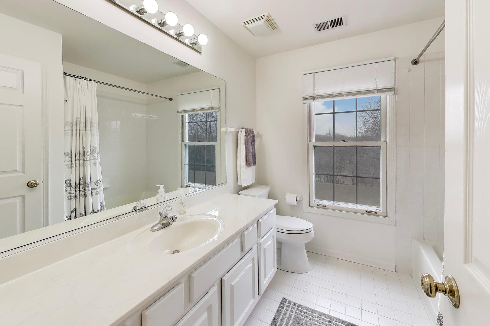 1163 OMalley Drive, Lake Zurich, IL 60047