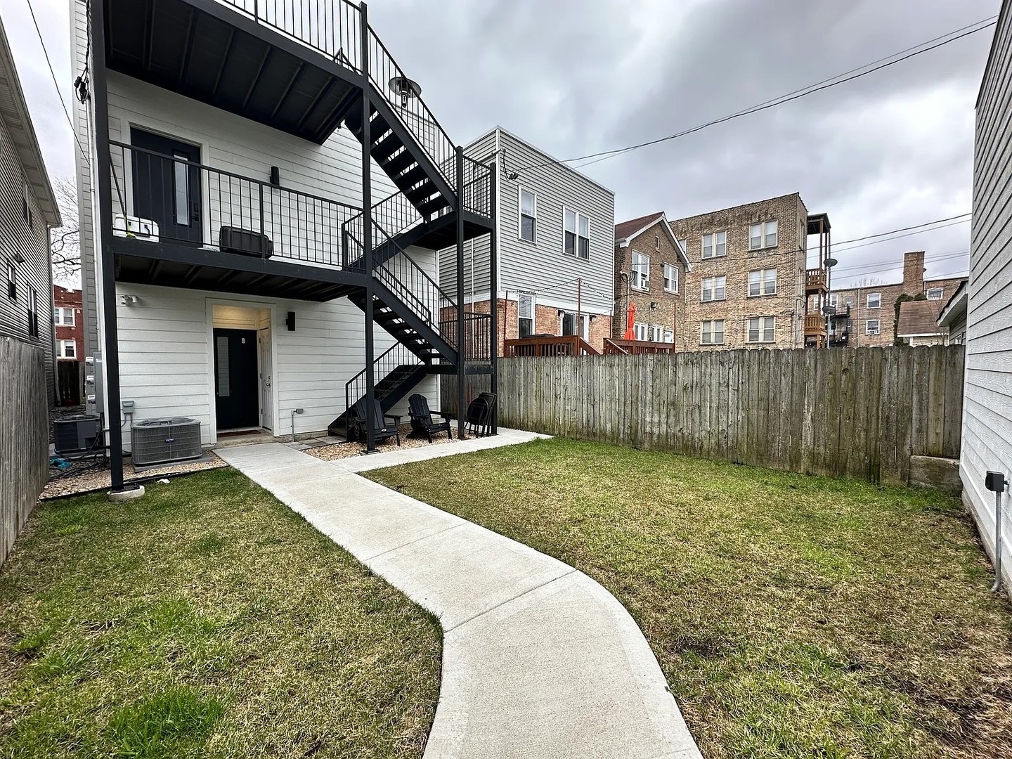 4222 N Bernard Street #2, Chicago, IL 60618