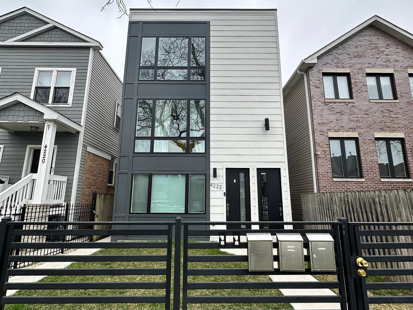 4222 N Bernard Street #2, Chicago, IL 60618