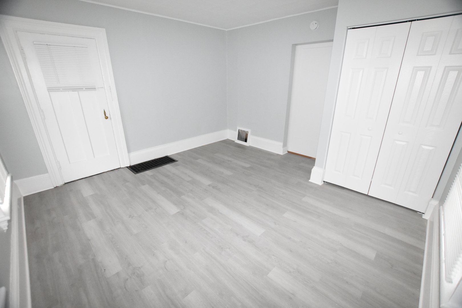 426 N Lake Street #1, Aurora, IL 60506