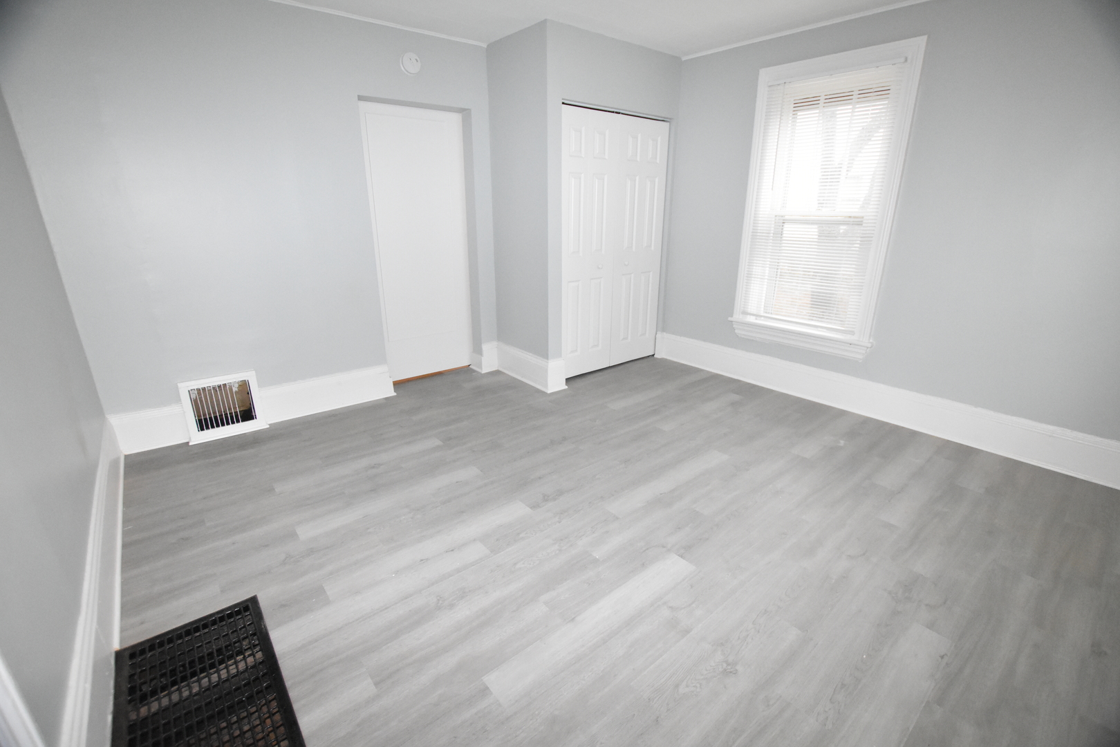 426 N Lake Street #1, Aurora, IL 60506