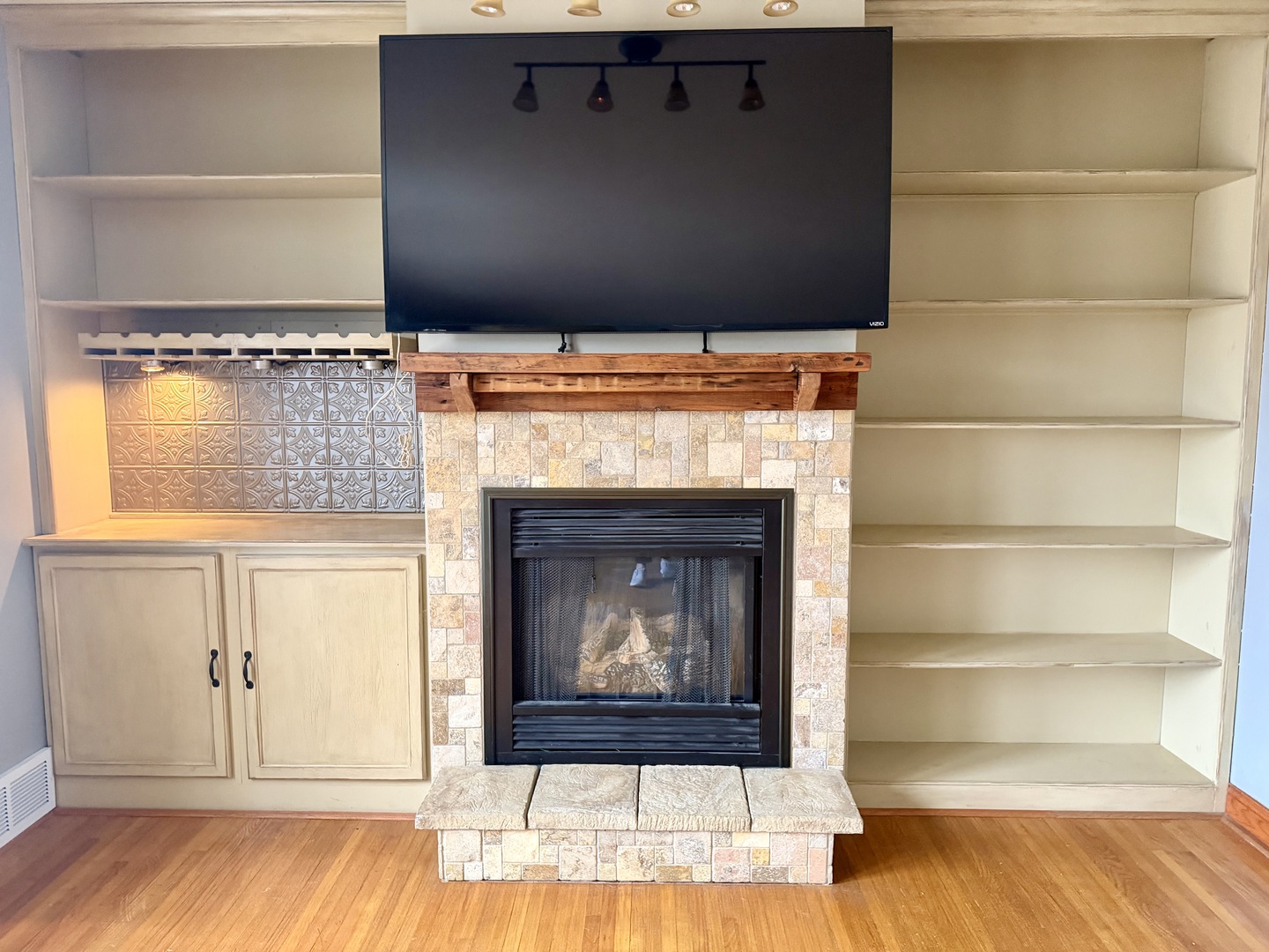 721 Adams Street, Ottawa, IL 61350