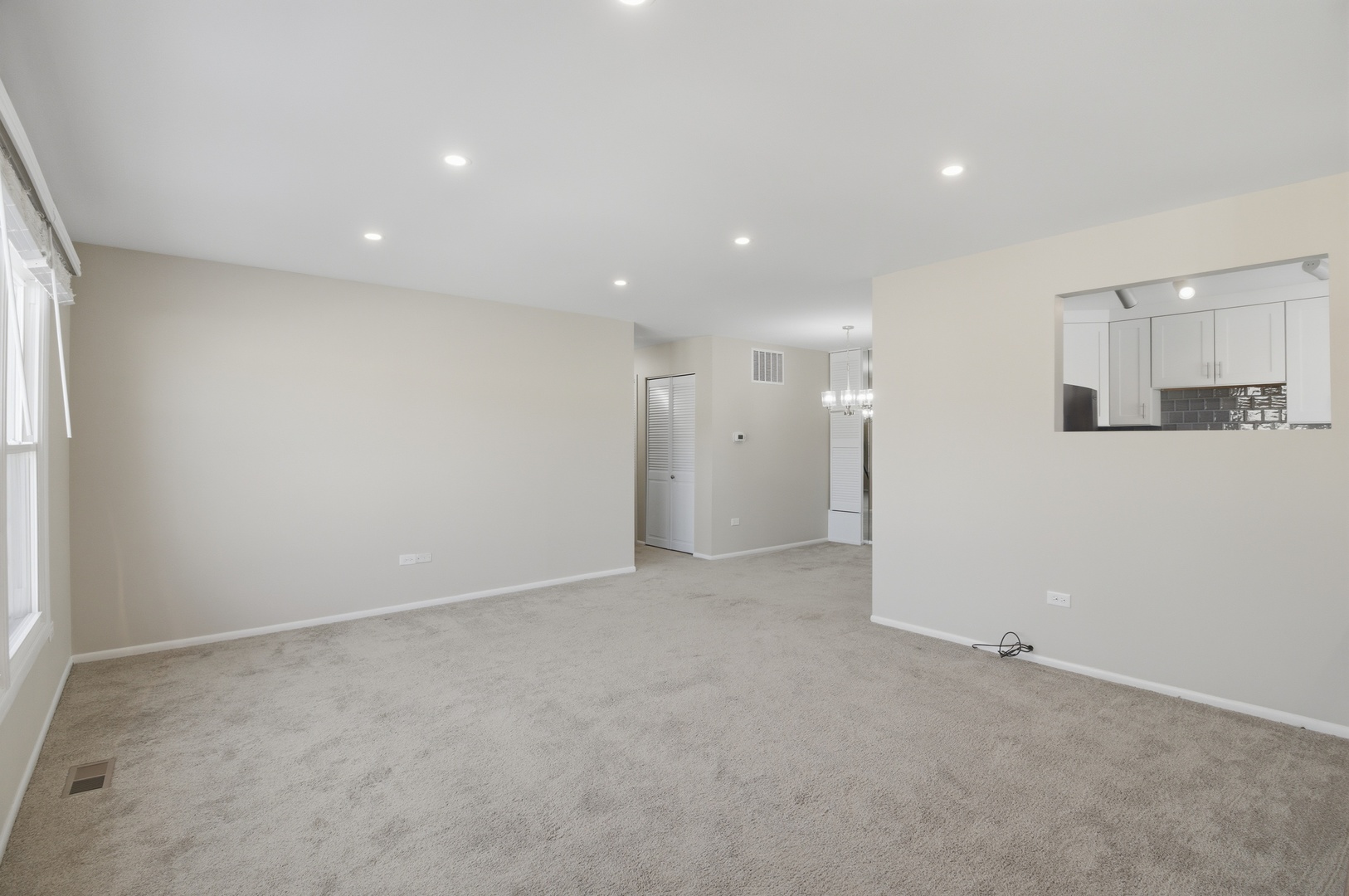 205 Nantucket Harbor #205, Schaumburg, IL 60193