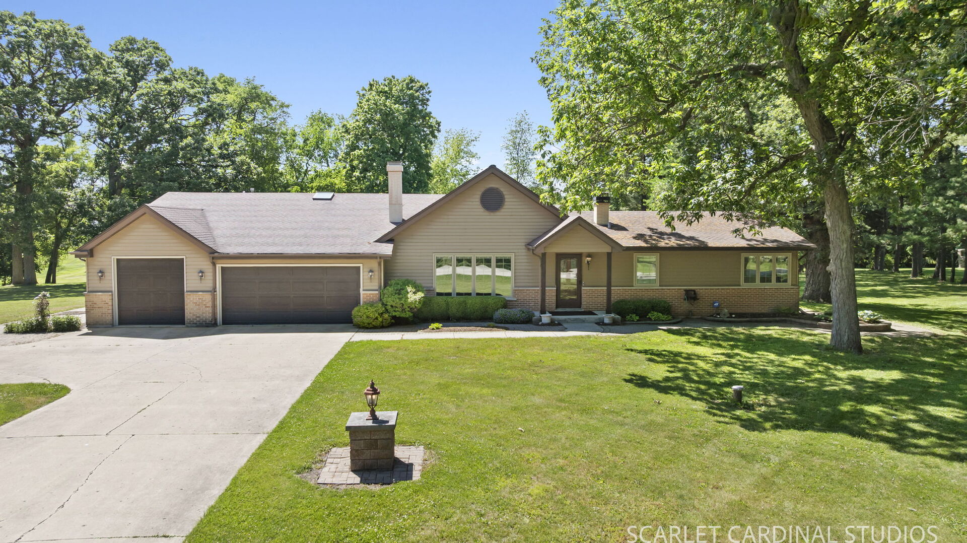 6N368 Oakwood Drive, Campton Hills, IL 60175