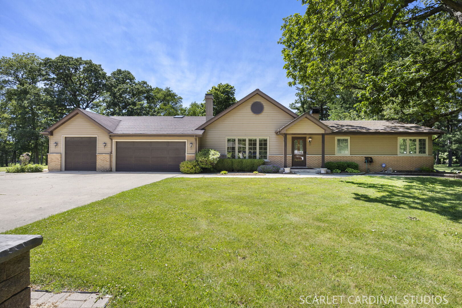 6N368 Oakwood Drive, Campton Hills, IL 60175