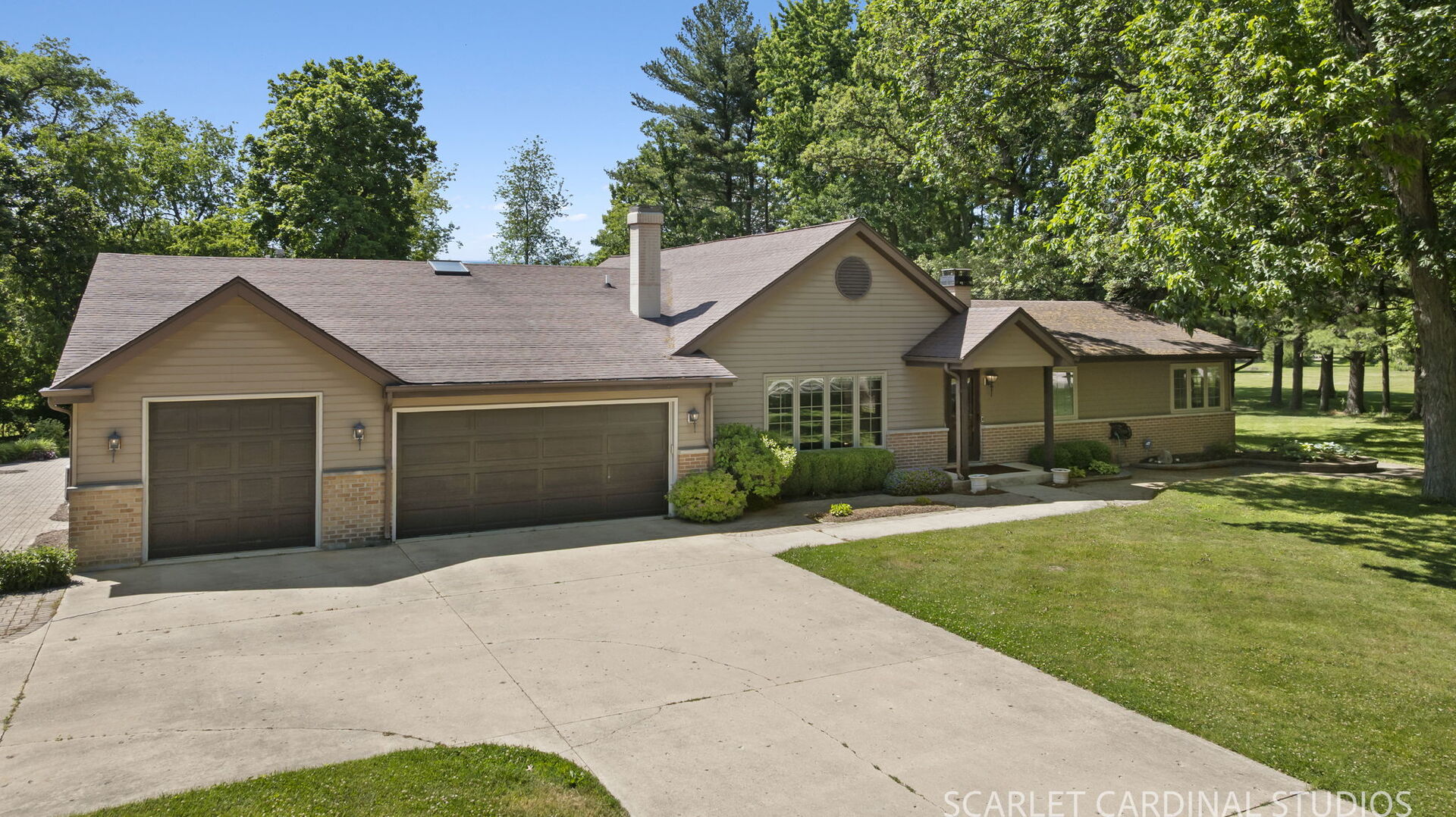 6N368 Oakwood Drive, Campton Hills, IL 60175