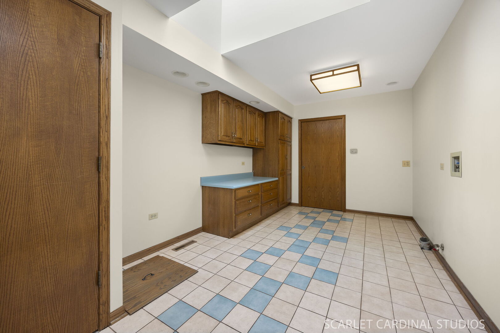 6N368 Oakwood Drive, Campton Hills, IL 60175