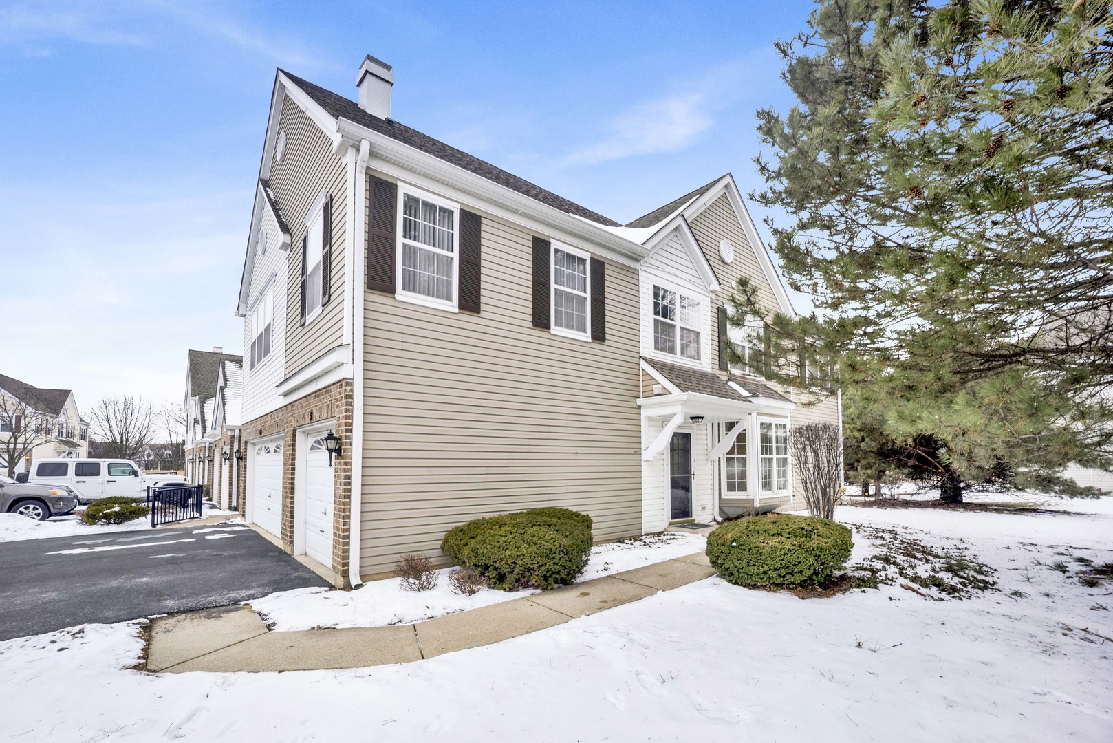 51 Arboretum Drive, Lombard, IL 60148