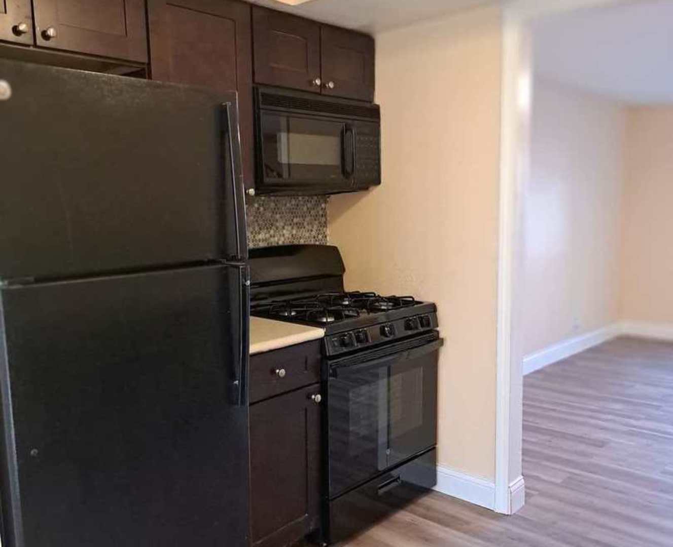 2015 Berkshire Circle #H, Carpentersville, IL 60110