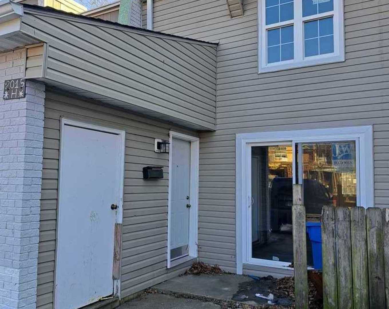 2015 Berkshire Circle #H, Carpentersville, IL 60110