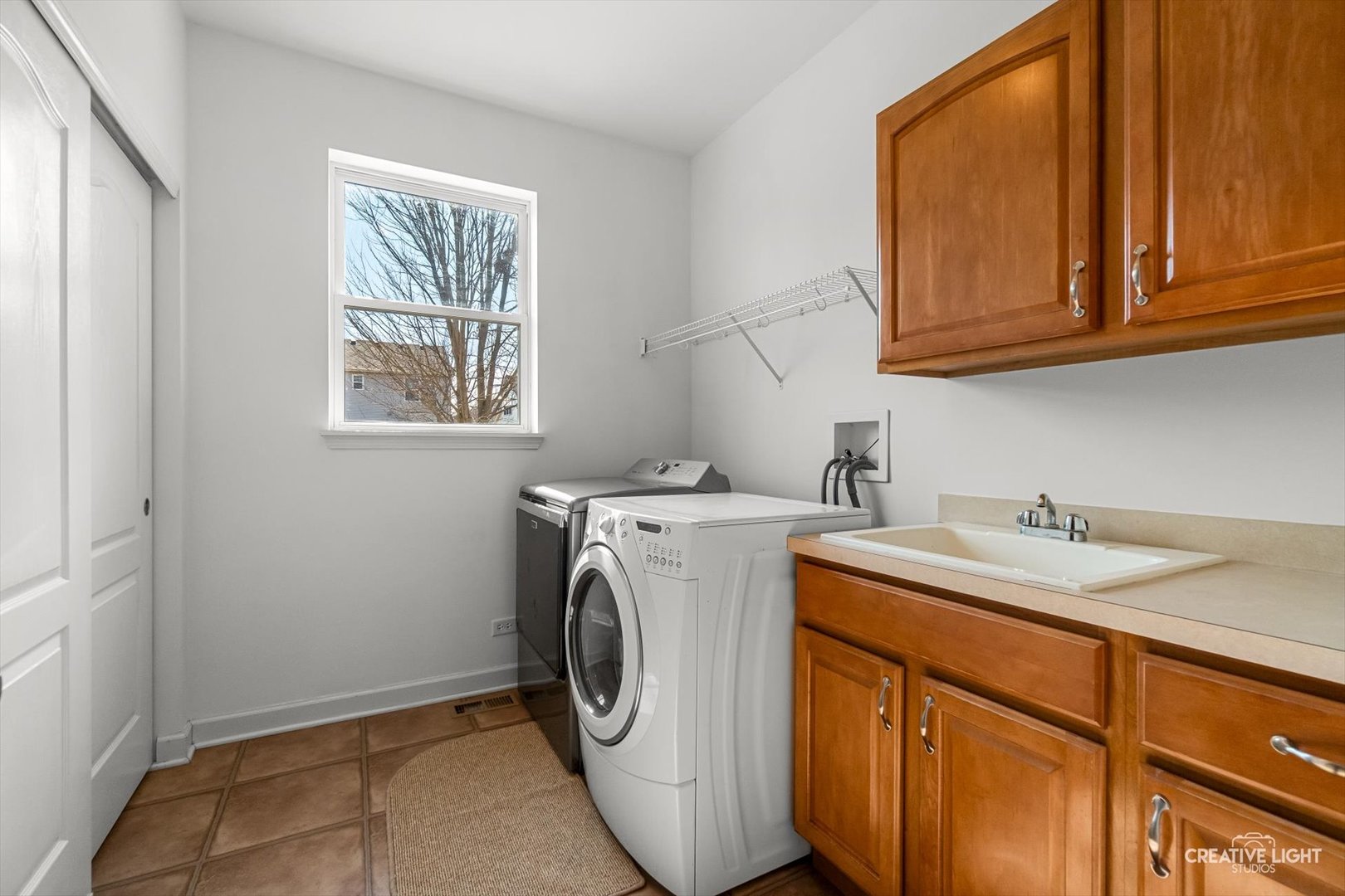 810 Georgetown Drive, Oswego, IL 60543