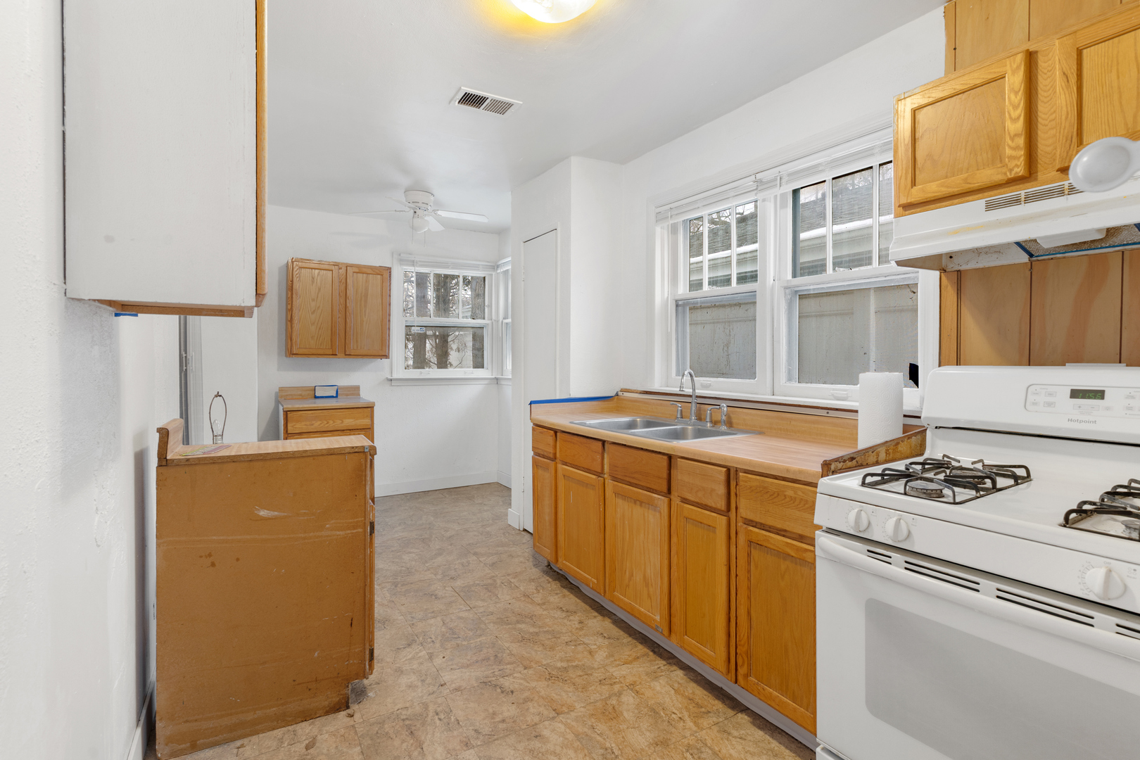 16781 Head Street, Hazel Crest, IL 60429