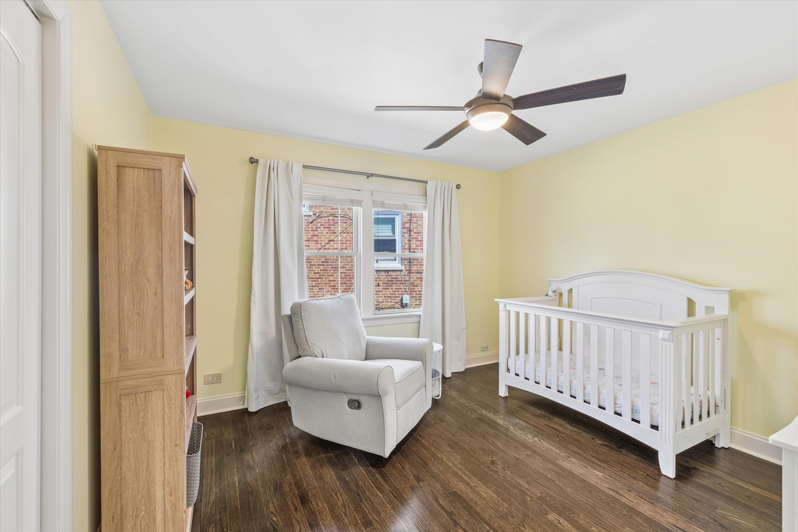 271 Sunset Avenue, Glen Ellyn, IL 60137