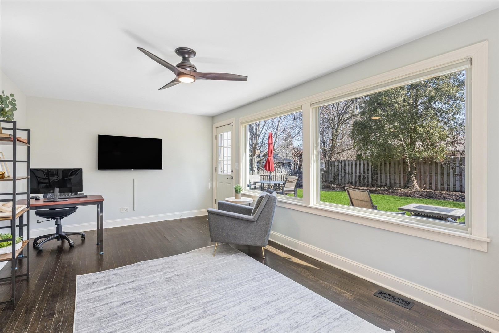 271 Sunset Avenue, Glen Ellyn, IL 60137